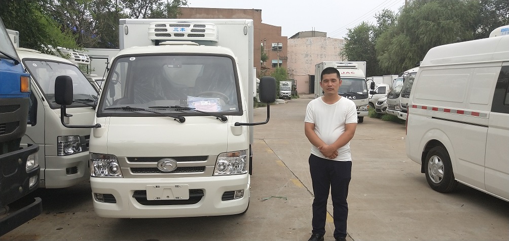 【山东滨州】恭喜山东滨州蒋经理顺利提福田驭菱VQ2小型冷藏车一台。