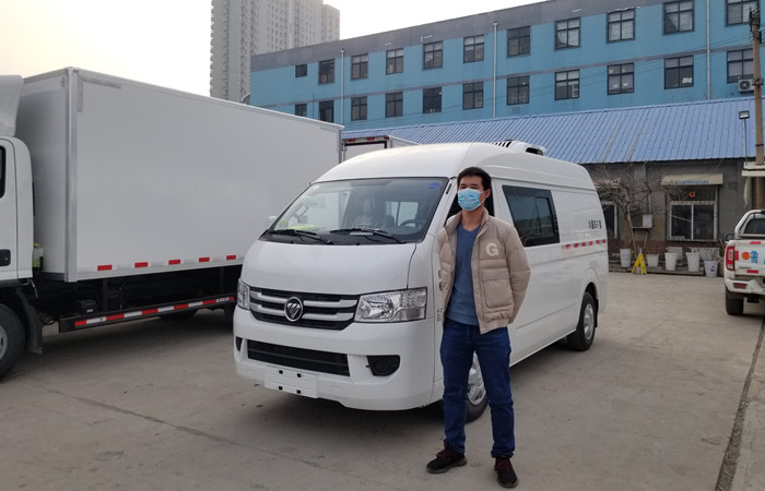 【安徽阜阳】恭喜李经理提福田风景G7面包冷藏车！
