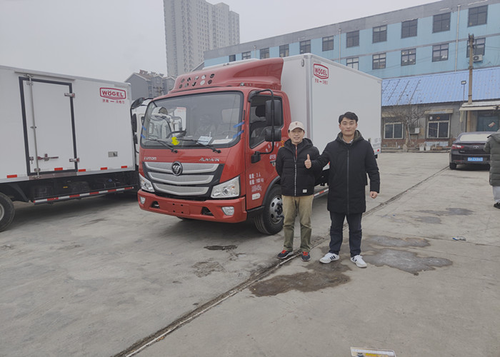 小型冷藏车